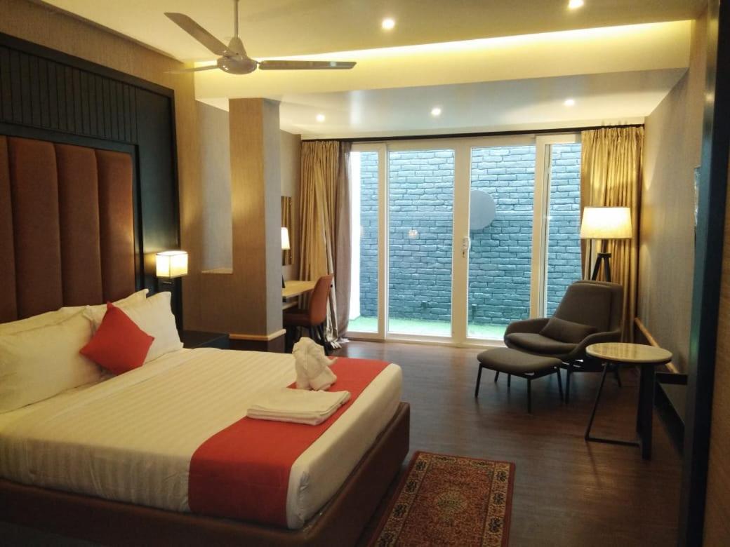 Hotel Jyoti Forbesganj エクステリア 写真