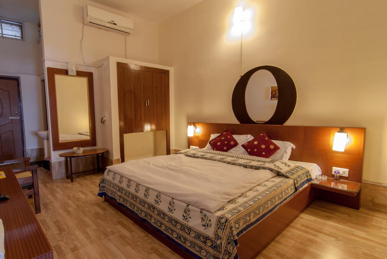 Hotel Jyoti Forbesganj エクステリア 写真