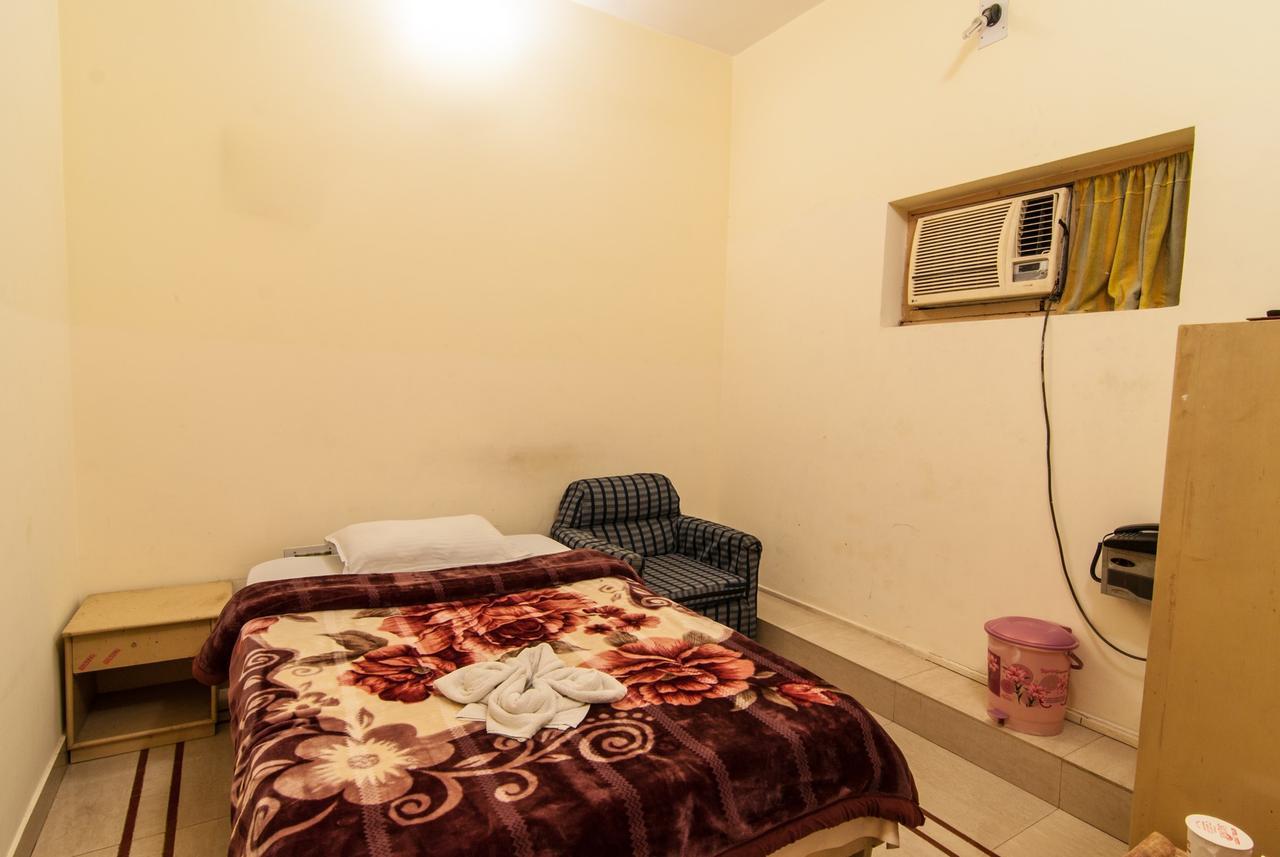 Hotel Jyoti Forbesganj エクステリア 写真