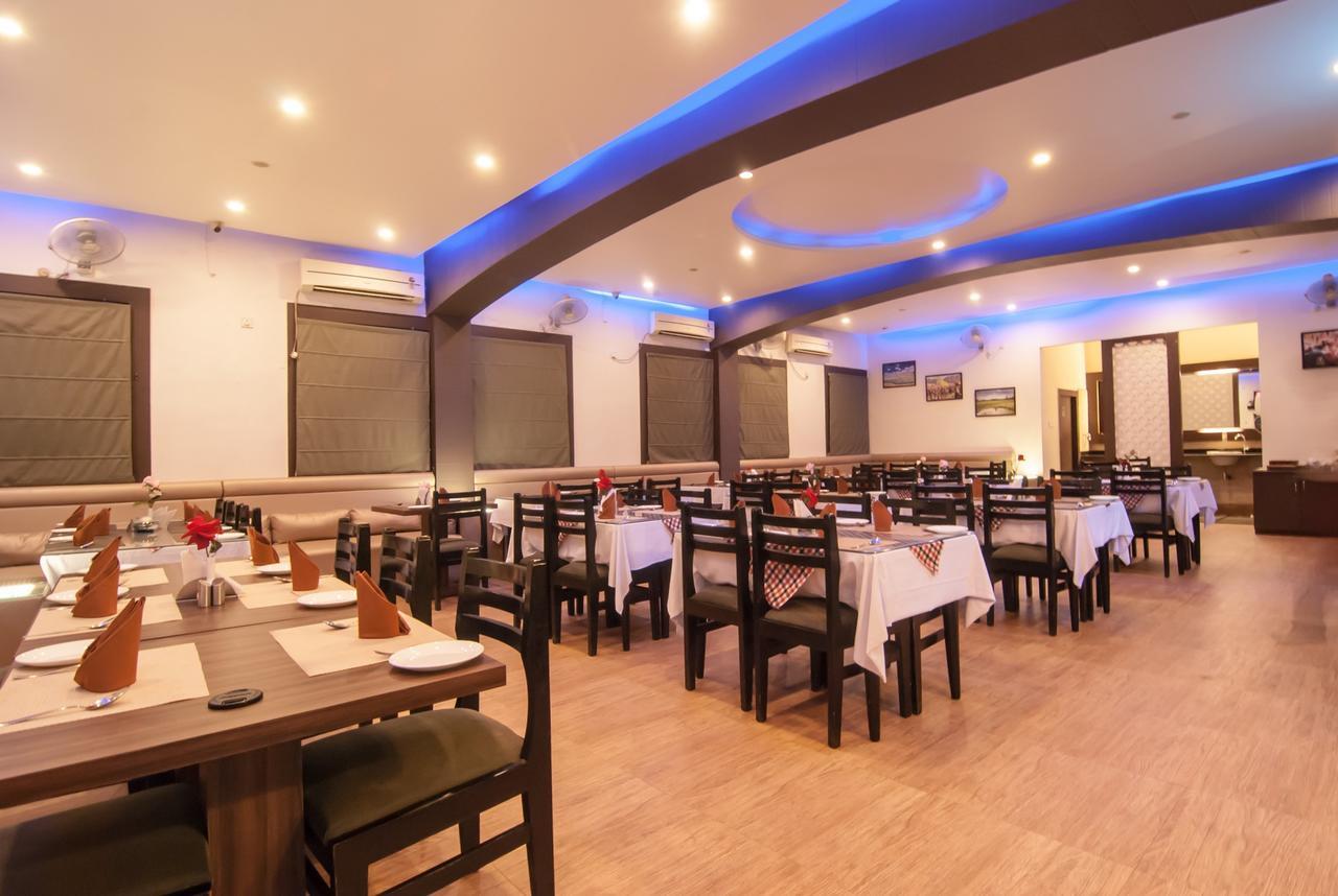 Hotel Jyoti Forbesganj エクステリア 写真