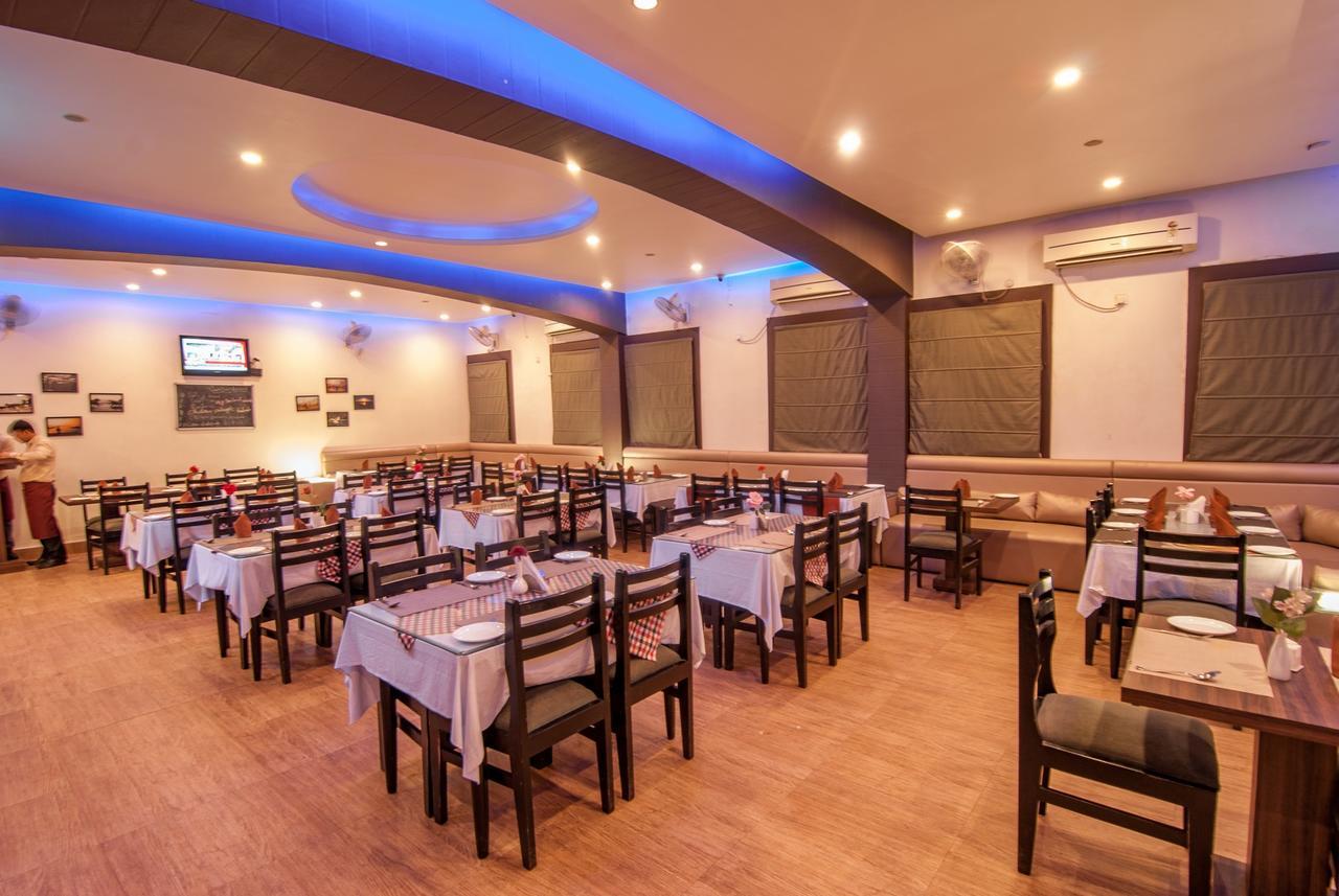 Hotel Jyoti Forbesganj エクステリア 写真