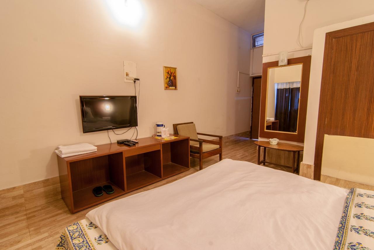 Hotel Jyoti Forbesganj エクステリア 写真